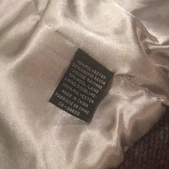 💕💕HOST PICK💕💕⬇️price dropped NWOT Purple/blk plad bomber jacket - Picture 4 of 4